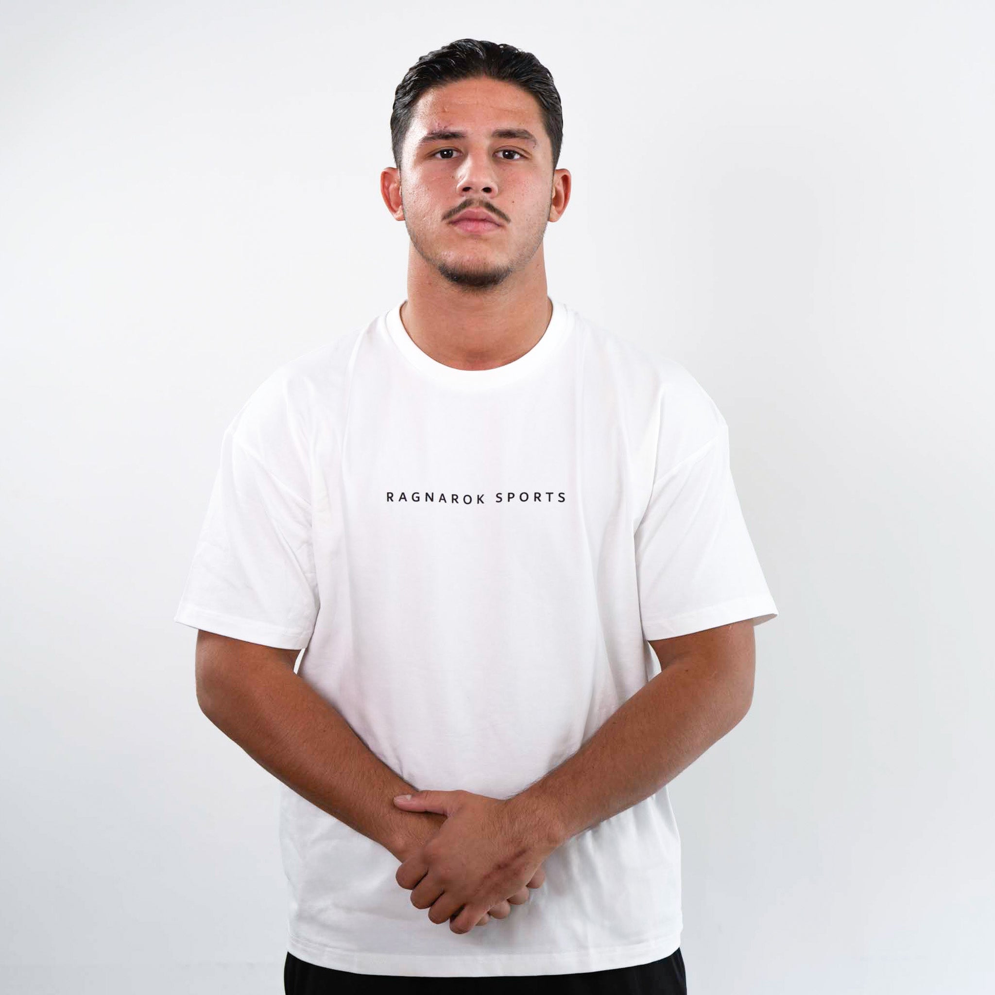 Oversize T-Shirt mit front Logo Ragnarok Sports White