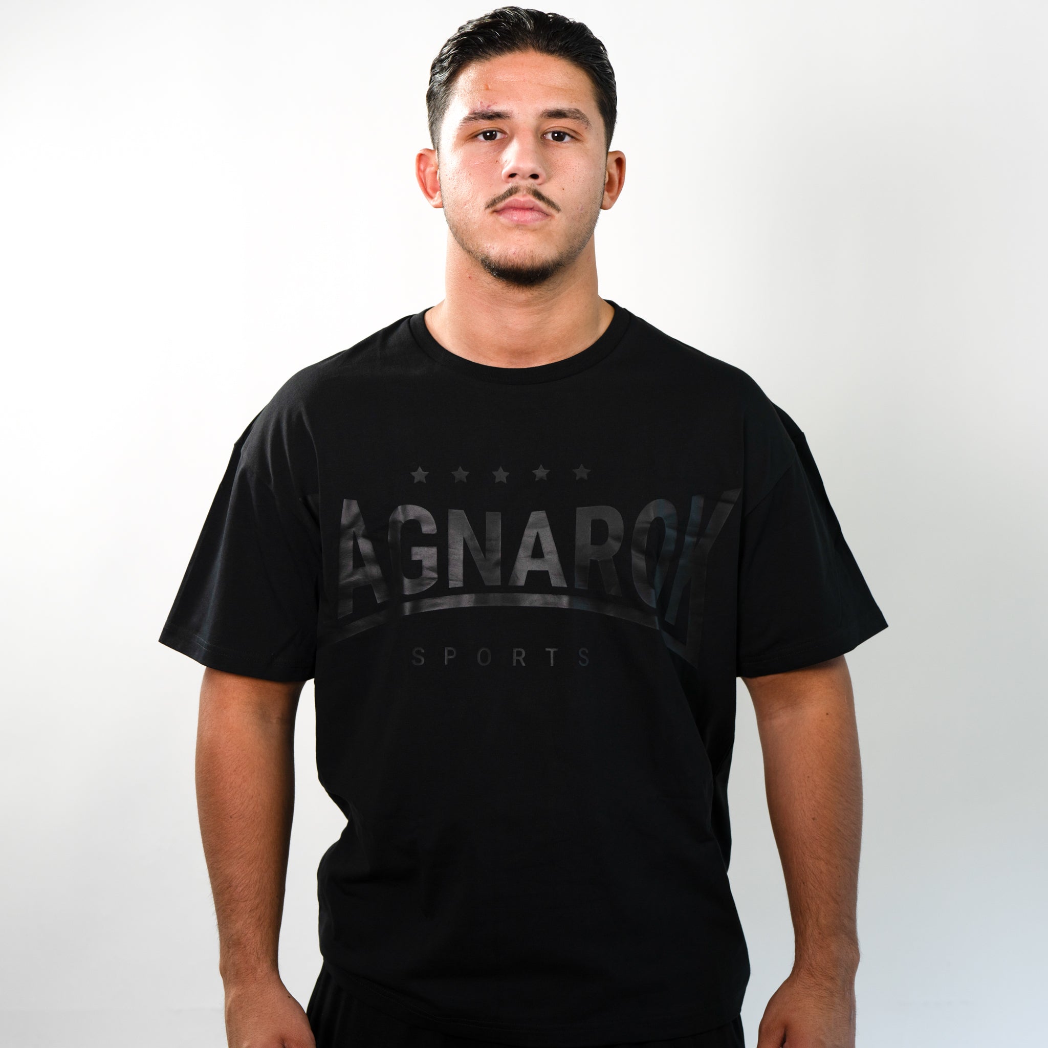 Oversize T-Shirt mit front Classic Logo Ragnarok Sports all Black