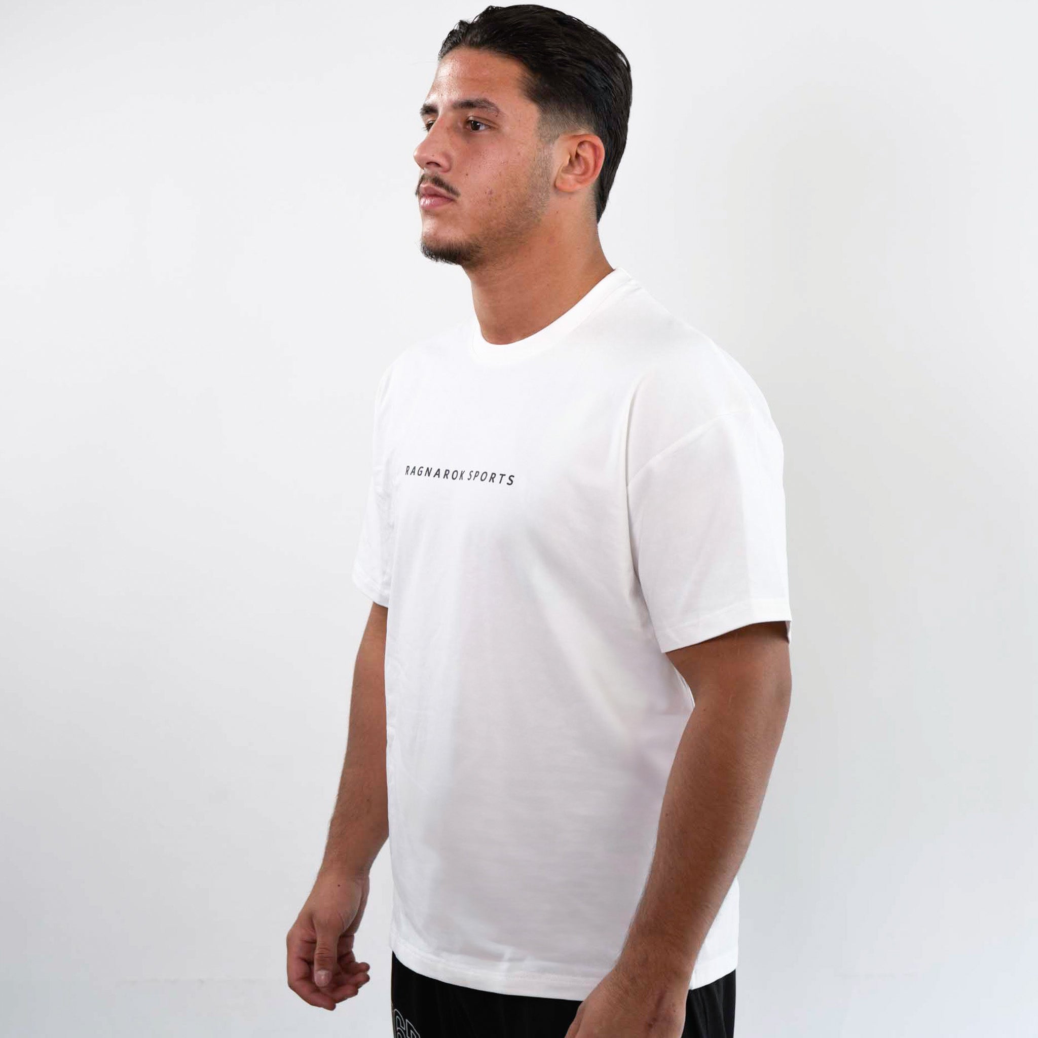 Oversize T-Shirt mit front Logo Ragnarok Sports White